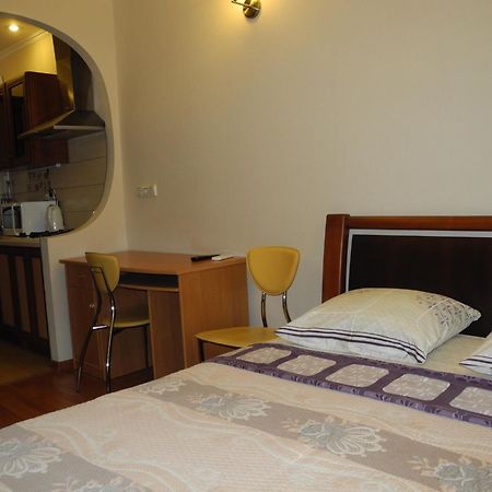 Comfortel Aparthotel Odessa Ngoại thất bức ảnh